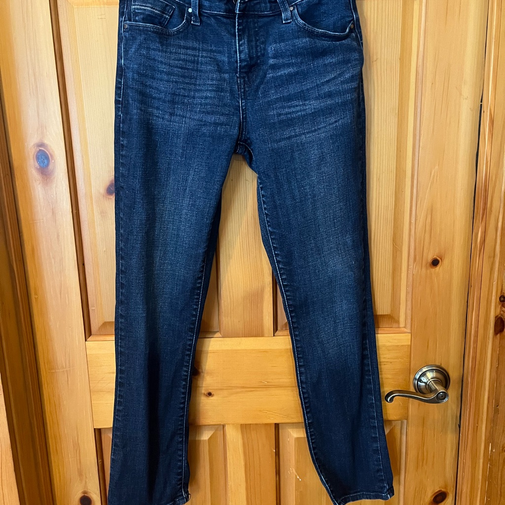 Levi's Women's Mid Rise Skinny Jeans 6 P